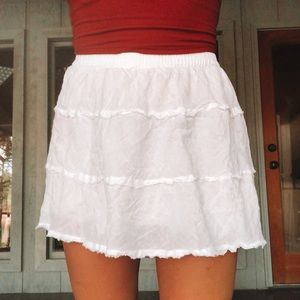 White flowy skirt